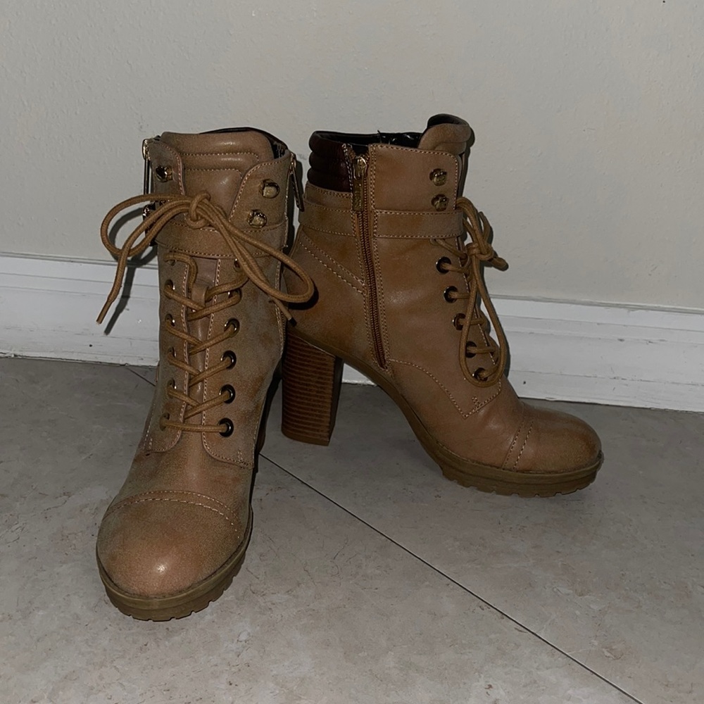 Guess shoes, heeled combat boots - Picture 2 of 9